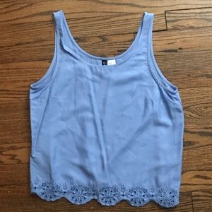 Blue tank with scalloped hem - embroidery detail